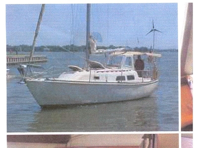 1981 Capital Yachts Newport MKII sailboat for sale in Texas