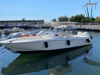 Boston Whaler Outrage 320 (powerboat) for sale