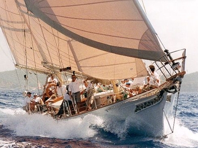 Classic sailing yacht - S/V RADIANCE - Legendary Yachts - with center cockpit / ketch