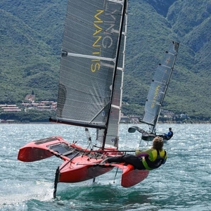 Foiling sailboat - Flying Mantis - trimaran / daysailer / carbon