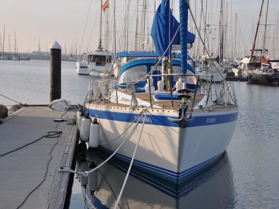Wauquiez Centurion 42 (sailboat) for sale