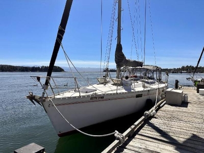 1987 Beneteau Oceanis 430 sailboat for sale in Outside United States