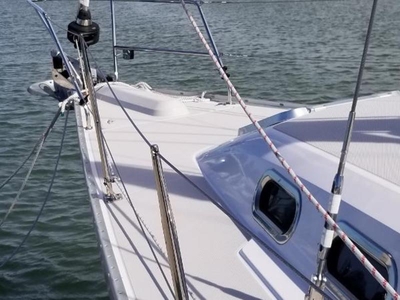 2016 Catalina 385 sailboat for sale in Ohio