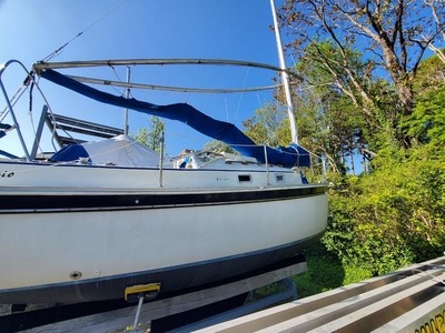 1988 Hinterhoeller Nonsuch 22 sailboat for sale in Maryland