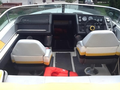 1987 Formula 206 ls powerboat for sale in Wisconsin