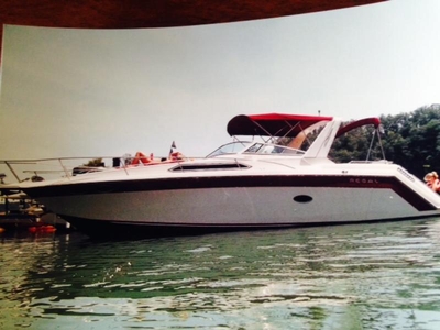 1993 Regal Comodore 300 powerboat for sale in Kentucky