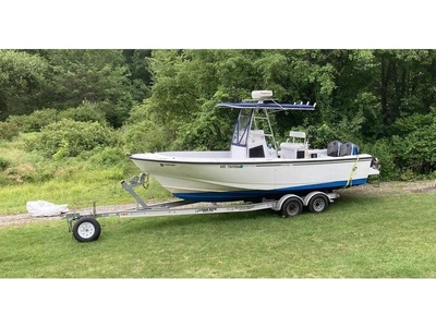 1997 Boston Whaler 240 Outrage powerboat for sale in Connecticut