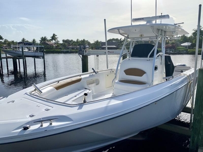 2006 Boston Whaler 320 Outrage powerboat for sale in Florida