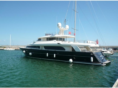 2006 Custom Line Navetta 30 powerboat for sale in
