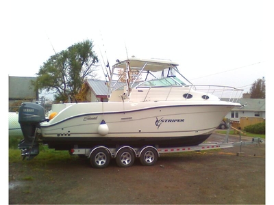 2006 Seaswirl 2901 Striper powerboat for sale in Maine
