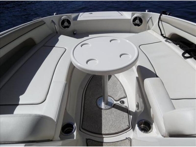2009 Sea Ray 280 Sundeck powerboat for sale in Florida