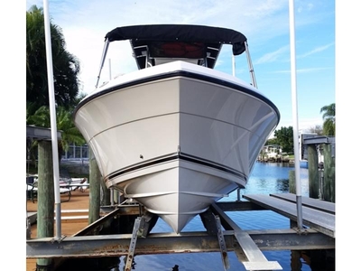 2010 Cobia 256 powerboat for sale in Florida