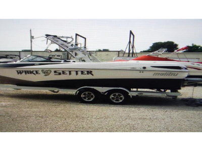 2011 malibu 247 powerboat for sale in Texas