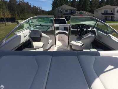 2014 Regal 2100 powerboat for sale in Florida