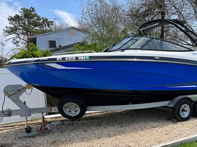 2017 Yamaha AR240/AR250 Wakeboard Jetboat/Jet Boat Only 7hrs! SX240/SX250/242/25