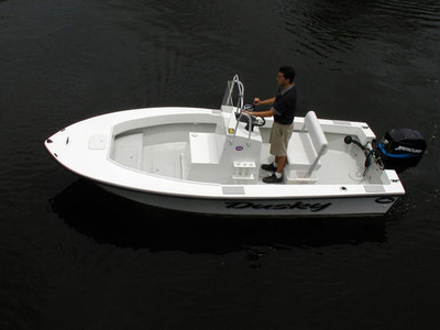Outboard center console boat - 17 - Dusky Marine - sport-fishing