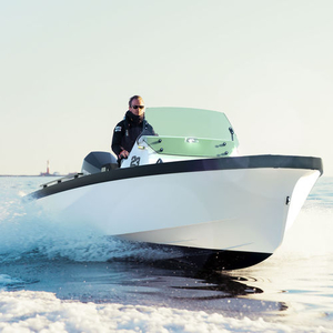 Outboard center console boat - 23 - Goldfish - sport-fishing / fiberglass / carbon