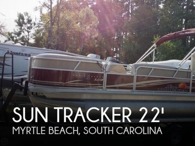 Sun Tracker Party Barge 22 XP3