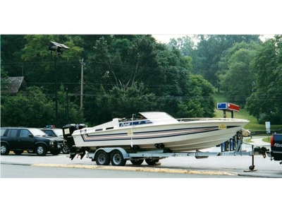 1984 Jet Set Avanti powerboat for sale in Connecticut