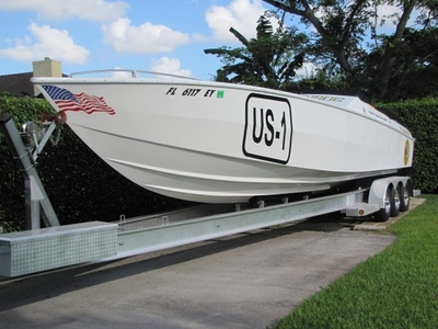 1985 APACHE APACHE 41 YELLOW WARPATH powerboat for sale in Florida