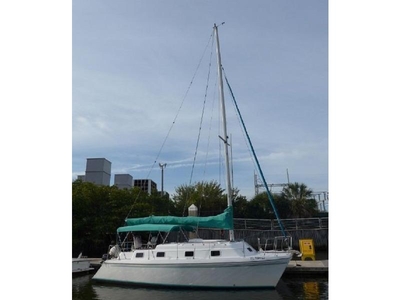 1992 Endeavour 30 Endeavourcat sailboat for sale in