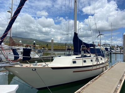 1998 Pacific Seacraft 37 | 37ft