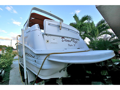 1999 Larson Cabrio powerboat for sale in Florida