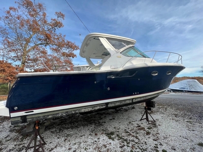 Reel Love Yacht for Sale, 33 Tiara Yachts Orange Beach, AL