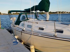 1984 Pearson 303 sailboat for sale in Connecticut
