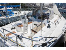 1987 Hunter Legend sailboat for sale in New Jersey