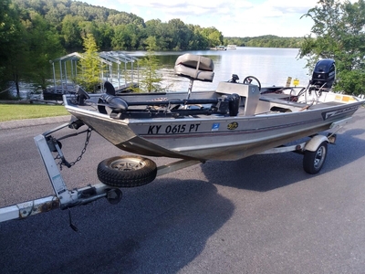 16-foot Aluminum Fishing Boat, 30-HP Mercury, Rigged For Bass And Crappie