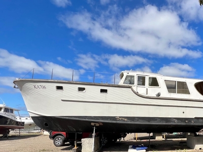 40FT TIMBER TWIN SCREW CRUISER FOR RESTORATION