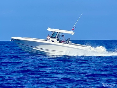 Boston Whaler 330 Outrage (2023) for sale