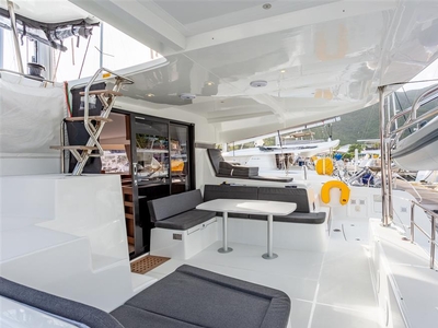 Lagoon 42 (2019) for sale