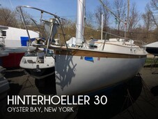 1985 Hinterhoeller Nonsuch Ultra 30 in Oyster Bay, NY