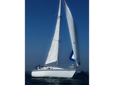 1987 Hunter 28.5 sailboat for sale in California
