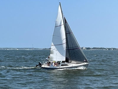 1989 Catalina Capri sailboat for sale in North Carolina