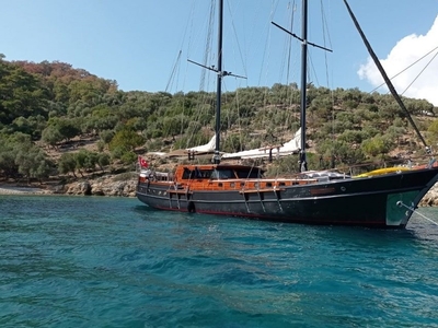 27M, 5 Cabins , 2 Engines (sailboat) for sale