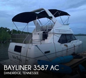 Bayliner 3587 AC (powerboat) for sale