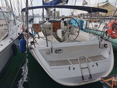 Bénéteau Océanis 390 (sailboat) for sale