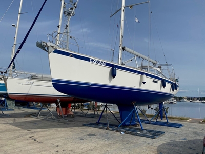 Hallberg-Rassy 412 (sailboat) for sale
