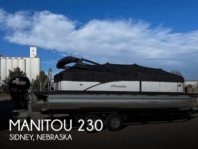 Manitou Aurora LE 230 (powerboat) for sale