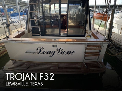 Trojan F32 (powerboat) for sale