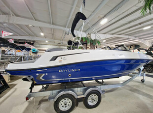 2024 Bayliner VR5 Bowrider