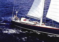 cruising sailing yacht - manessa - warwick yacht design - with center cockpit