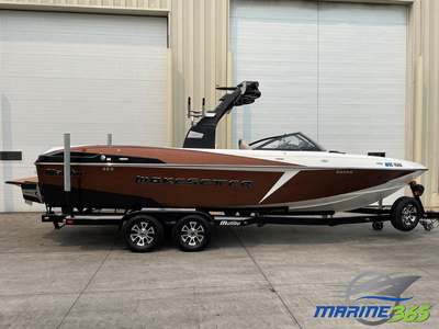 2016 Malibu 25LSV powerboat for sale in Wisconsin
