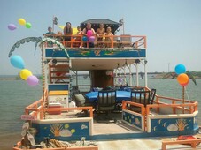 CUSTOM PARTY BARGE