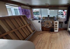 GIBSON Classic 1986 Houseboat 44 Liveaboard Rental NYC Waterfront Property Rare