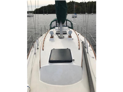 1979 Sabre 34 MK1 sailboat for sale in Connecticut