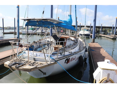 1979 Endeavour 37A sailboat for sale in Texas